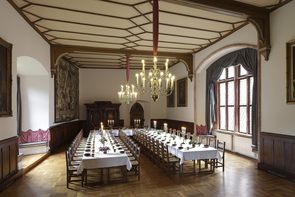 Großer Festsaal im Stil der Neogotik